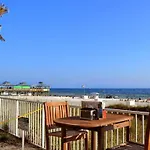Shores Of Panama 204 - 2Nd Floor 2 Bedroom Sleeps 8, Same Floor Reserved Parking, Free Fun Condo