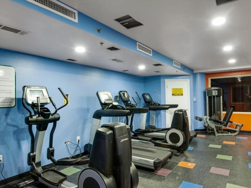 Apartment Shores Of Panama 204 - 2nd Floor 2 Bedroom Sleeps 8, Same Floor Reserved Parking, Free Fun *