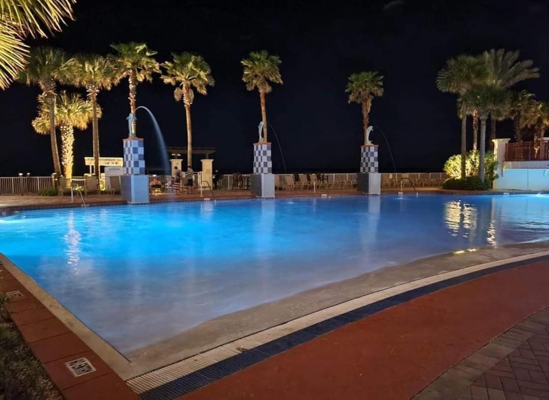Shores Of Panama 204 - 2nd Floor 2 Bedroom Sleeps 8, Same Floor Reserved Parking, Free Fun Apartment